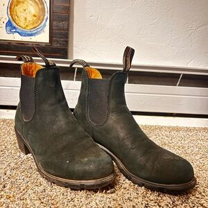 Blundstone Chelsea Boots Black Nubuck Heeled 1960 (7.5 US)